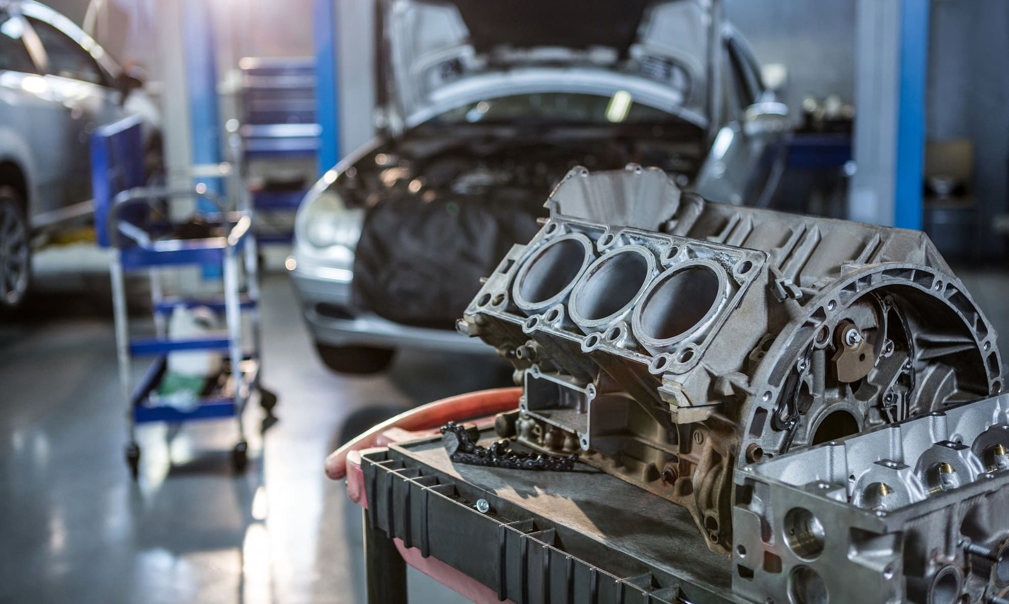 car-parts-repair-garage