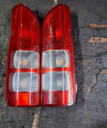 Backlights Toyota hiace 7l